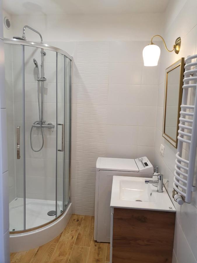 לודז' Prestige Aparthotel Piotrkowska 82 - Wyjatkowy Widok Na Deptak מראה חיצוני תמונה