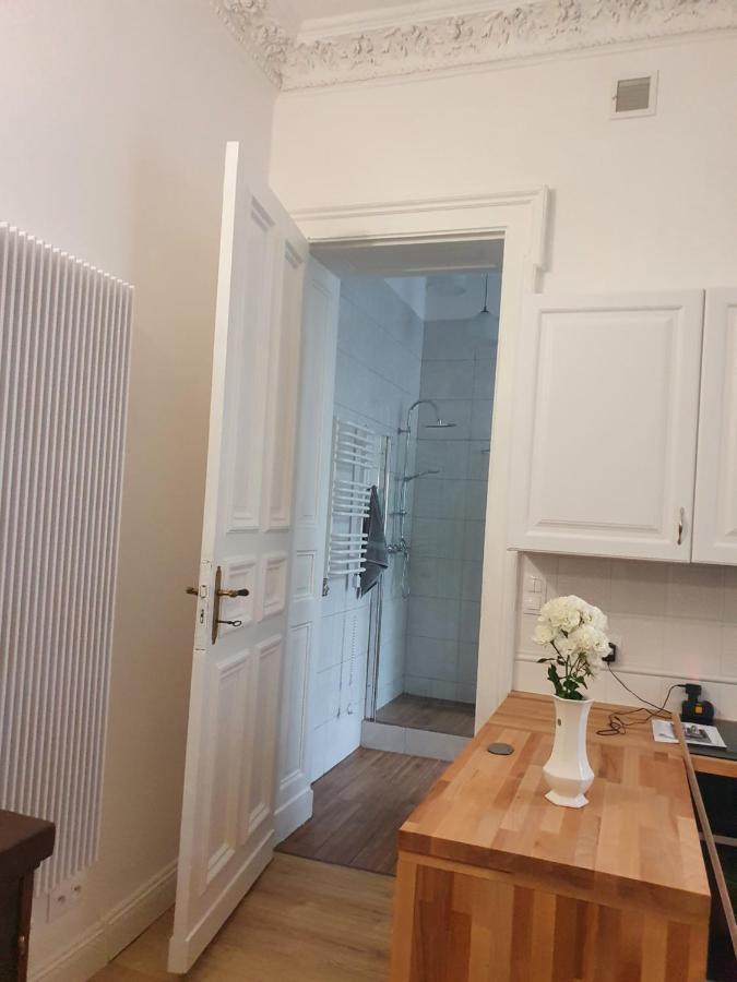 לודז' Prestige Aparthotel Piotrkowska 82 - Wyjatkowy Widok Na Deptak מראה חיצוני תמונה